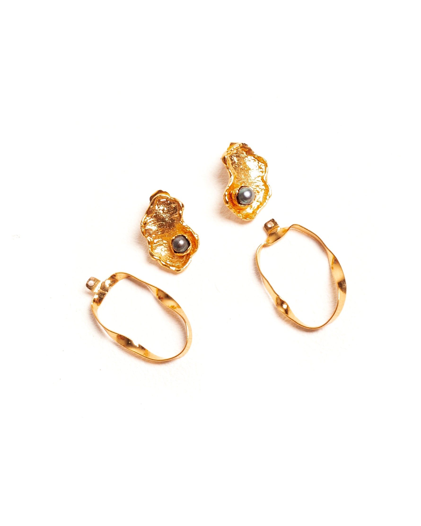 ARETES ALMA NEGRA GOLD