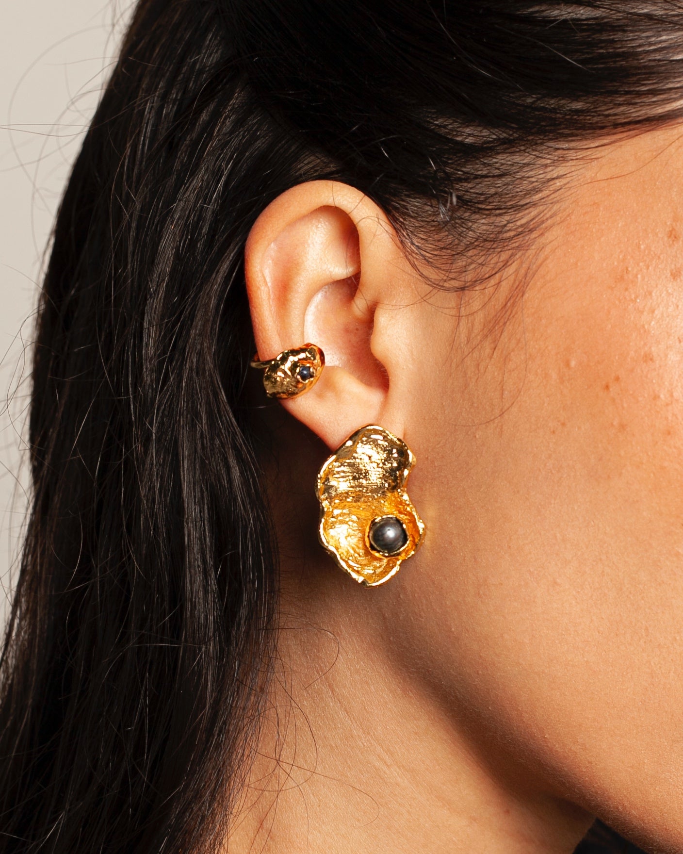 ARETES ALMA NEGRA GOLD