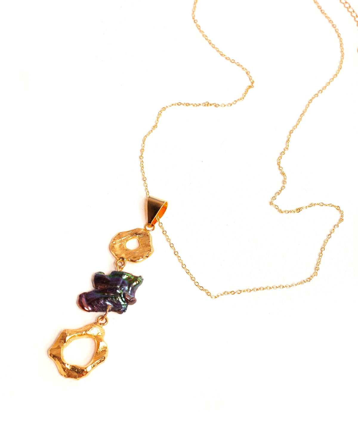 Collar Alma de Ferozza en bronce con baño de oro 24k y piedra natural — vista 4