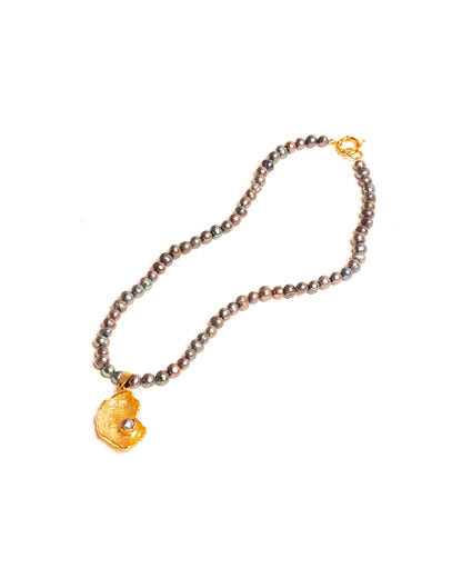 Collar Alma Negra Perlas de Ferozza, de perlas negras naturales sobre baño de oro 24k — vista 8