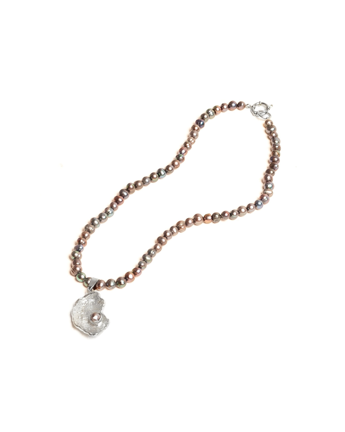 Collar Alma Negra Perlas de Ferozza, de perlas negras naturales sobre baño de oro 24k — vista 2