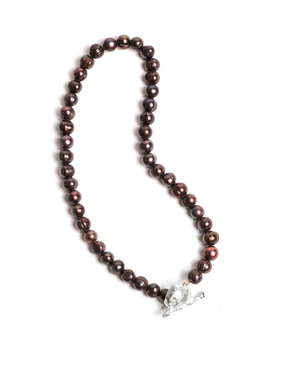 Collar Aura de Ferozza, de perlas naturales oscuras con broche reversible — vista 6