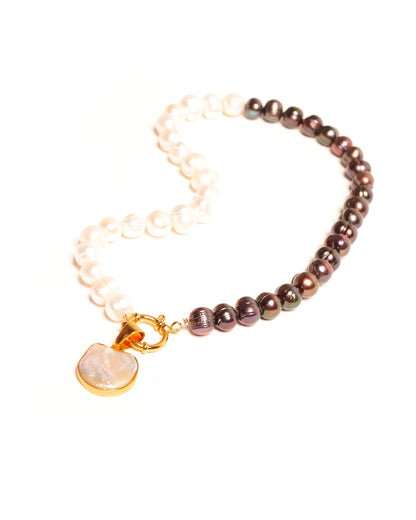 Collar Media Noche Perla de Ferozza, de perlas naturales en baño de oro 24k — vista 6